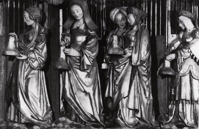 De wijze en de dwaze maagden, 15de eeuw. Predellasculpturen op een Antwerps retabel. Vaksala, Zweden. muurschilderingen